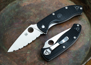 Spyderco Tenacious Lightweight Serrated